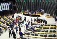 Câmara aprova recriação e novas regras para o DPVAT