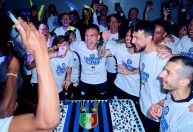 Jogadores da Inter de Milão celebram título ao som de hit brasileiro