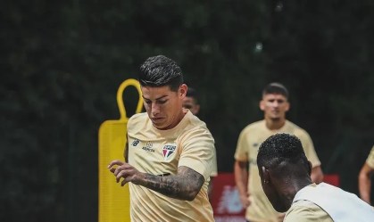 James Rodríguez em treino do São Paulo antes de estreia na Copa Libertadores de 2024