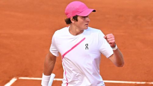 João Fonseca comemora ponto no Masters 1000 de Madri