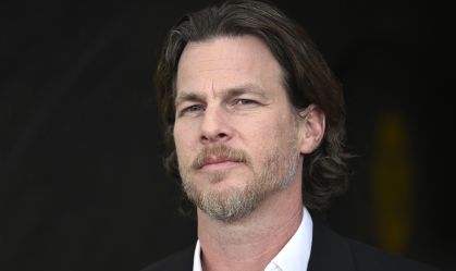 Diretor e irmão de Christopher Nolan diz que sua nova série é "Barbenheimer"