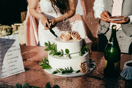 Inovar no bolo de casamento é uma ótima forma de compartilhar o estilo do casal com os convidados