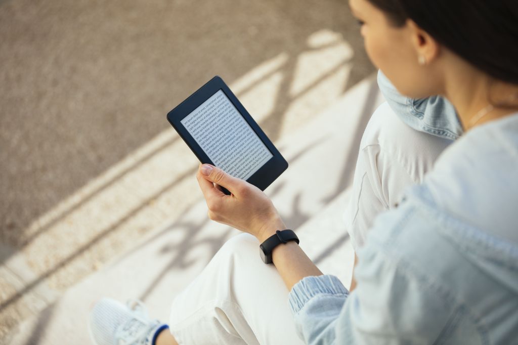 Kindle é o leitor digital mais popular no mercado brasileiro