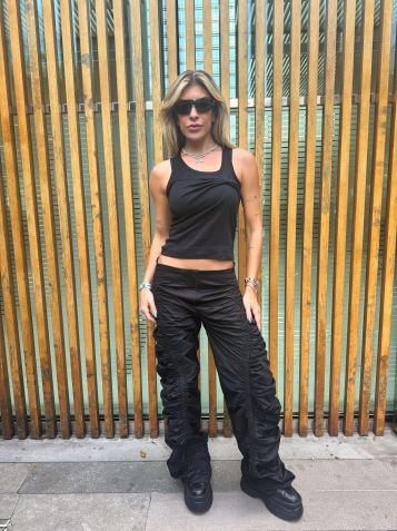 Lore Improta nos bastidores do desfile da Dendezeiro na SPFW / Reprodução/Arquivo Pessoal/Lore Improta