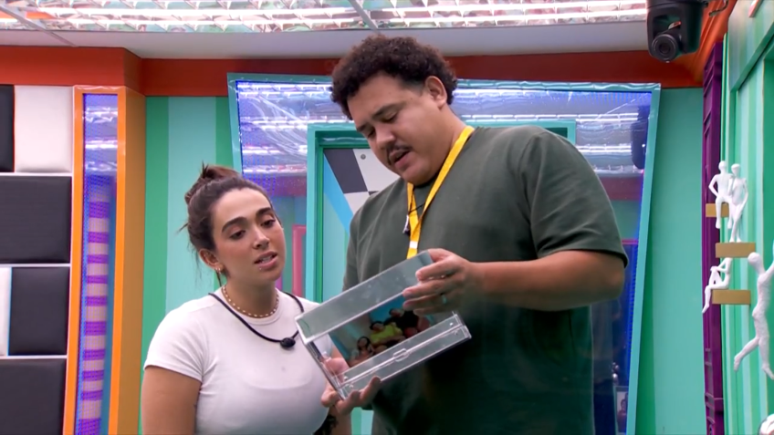 Lucas Buda não encontrou fotos de sua esposa no Quarto do Líder • Reprodução/Globoplay