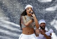 Ludmilla rebate acusação de intolerância religiosa: 