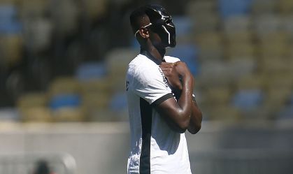 Luiz Henrique explica jogada do gol do Botafogo e comemoração "Pantera Negra"