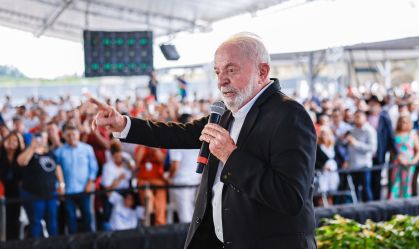 Lula diz que Pé de Meia será ampliado para estudantes de fora do Bolsa Família