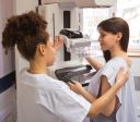 Saúde passa a recomendar mamografia para mulheres a partir dos 40 anos