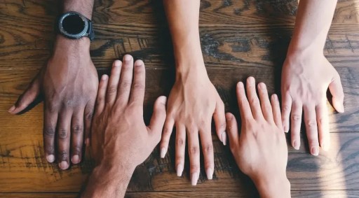 Iniciativas pela inclusão e diversidade no mundo corporativo ajudam a combater desigualdades