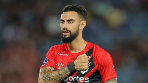 Mastriani comemora gol contra o Sportivo Ameliano pela Sul-Americana
