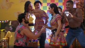 Participantes do BBB24 incentivaram beijo entre Matteus e Isabelle durante festa