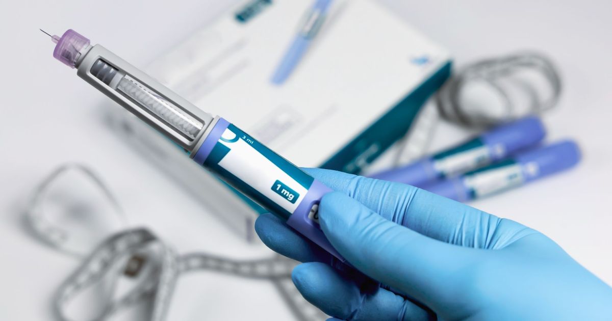 Anvisa alerta para riscos de canetas emagrecedoras manipuladas