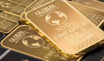 Ouro fecha em baixa após semana de forte valorização