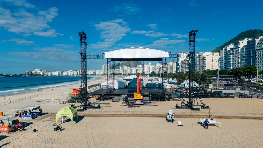Madonna terá três passarelas para andar e dançar pelo palco montado na praia de Copacabana / Caiano Midam