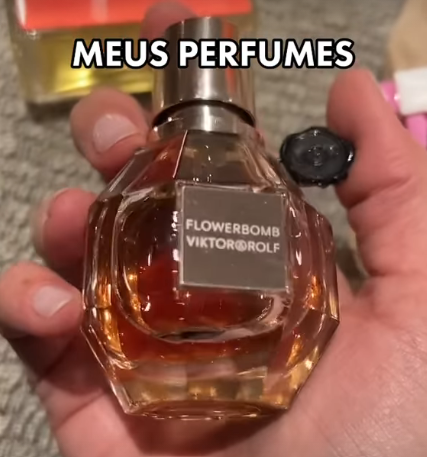 Perfume Flower Bomb, de Viktor & Rolf / Reprodução/Instagram