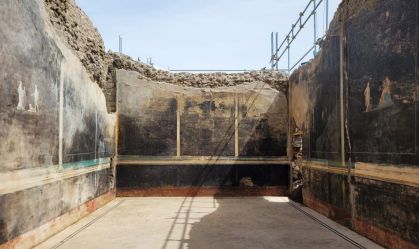 Impressionantes afrescos de personagens mitológicos descobertos em Pompeia