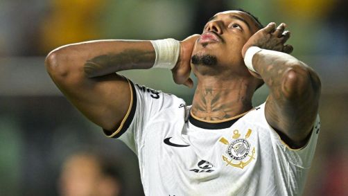 Raul Gustavo foi expulso da partida