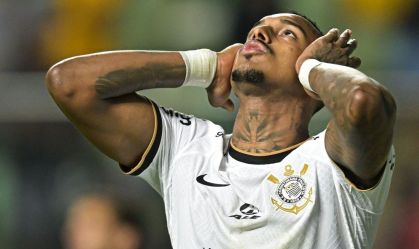 Raul Gustavo foi expulso da partida