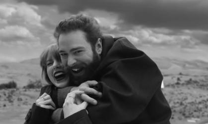 Taylor Swift e Post Malone conquistam recorde em streaming com "Fortnight"; veja