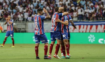 Thaciano comemora gol do triunfo do Bahia