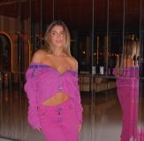 Ex-BBB Hariany Almeida prestigia desfile da LED na SPFW