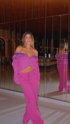 Ex-BBB Hariany Almeida prestigia desfile da LED na SPFW / Reprodução/Arquivo Pessoal/Hariany Almeida