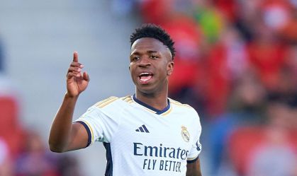À CNN, Vini Jr. revela que Real Madrid cogita deixar campo em caso de racismo