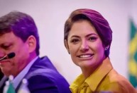 Quaest: 41% dos eleitores de Bolsonaro preferem Michelle contra Lula; 33%, Tarcísio