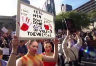 Austrália anuncia controle de pornografia na internet e apoio financeiro a vitimas de violência doméstica