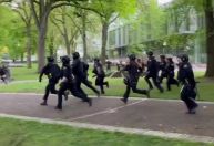 Gritos, correria e prisões: vídeo mostra ação da polícia em protesto pró-Palestina nos EUA