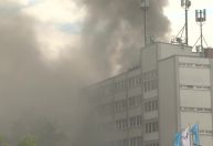 Incêndio gera nuvens de fumaça preta em Berlim