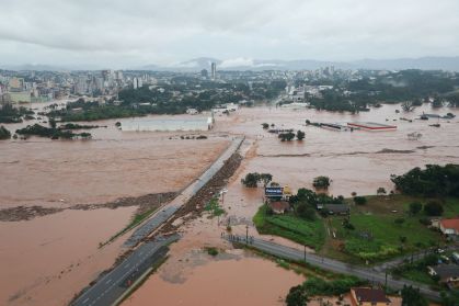 As cidades provisórias serão equipadas com cômodos para as famílias, além de áreas comuns como banheiros com chuveiros