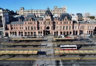 Trabalhadores argentinos fazem greve contra reformas e austeridade de Milei