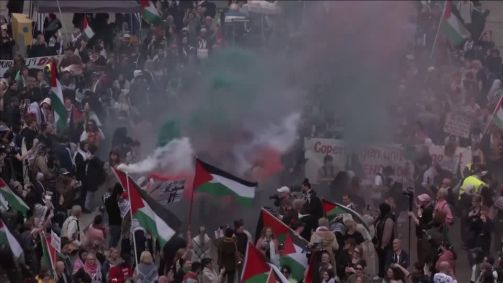 Milhares de pessoas se reúnem em protesto pró-Palestina antes da segunda semifinal da Eurovisão
