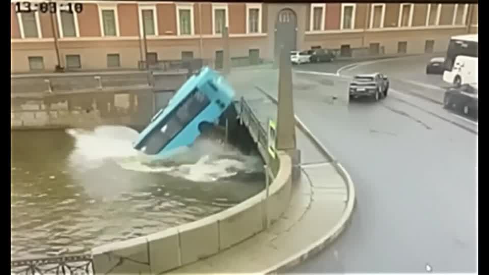 CCTV captures moment bus crashes into river in Russia's St Petersburg