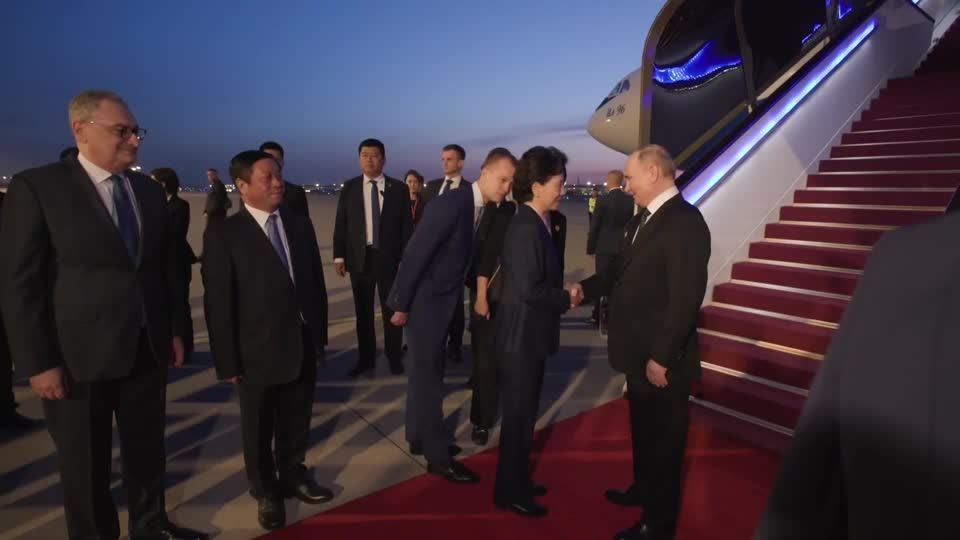Russian President Vladimir Putin arrives in Beijing at start of a two-day state visit to China