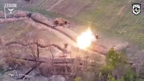 Vídeo da Inteligência Militar da Ucrânia mostra suas tropas atirando contra as forças russas na região de Kharkiv