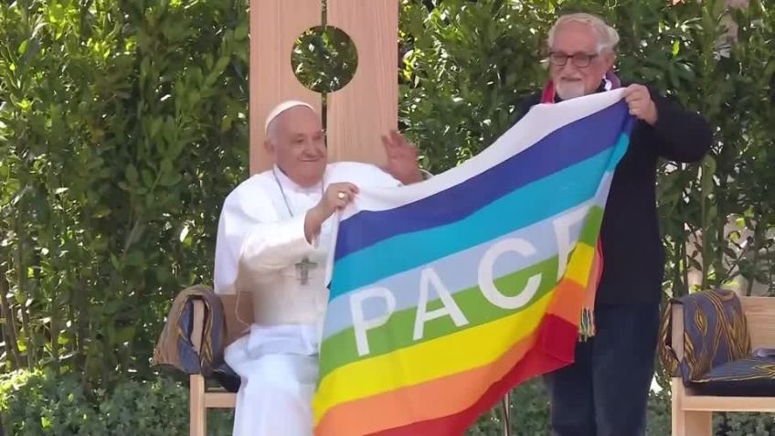 Papa Francisco durante encontro pela paz em Verona, na Itália • Reuters