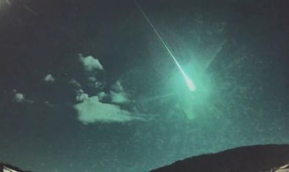 Cometa ilumina os céus de Portugal e Espanha; veja vídeo