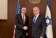 Israel lança ataques a Gaza enquanto enviado dos EUA se encontra com Netanyahu