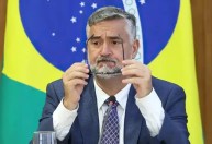 Saída de Pimenta da Secom pavimenta discussão sobre troca definitiva