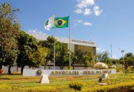 MP junto ao TCU pede investigação sobre seguro que “blinda” gestores de conselho da AGU
