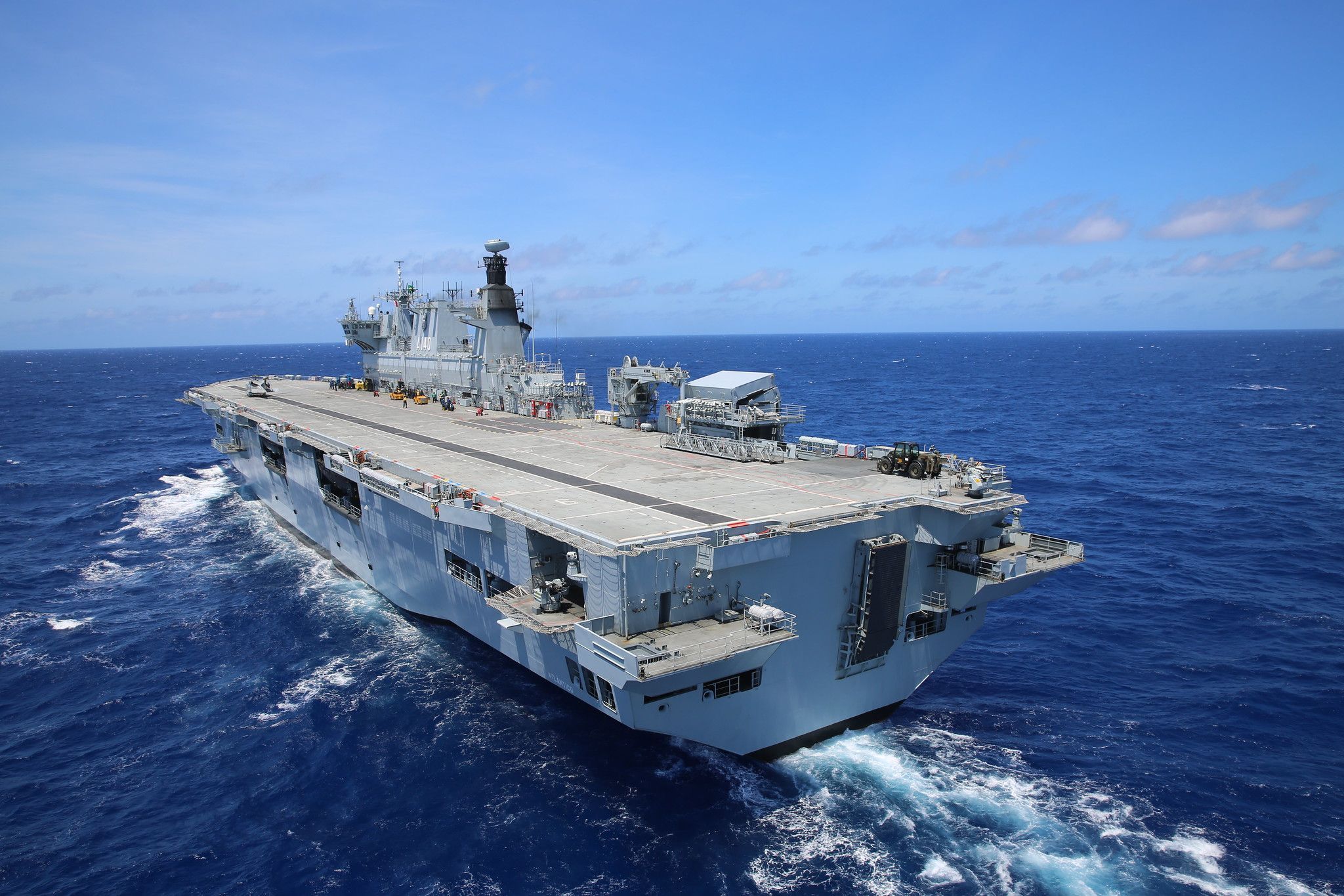 Navio de guerra que será enviado ao Rio Grande do Sul
