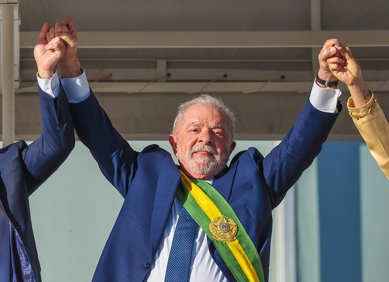 Luiz Inácio Lula da Silva (PT) tome posse de seu terceiro mandato como presidente da República em 1º de janeiro de 2023