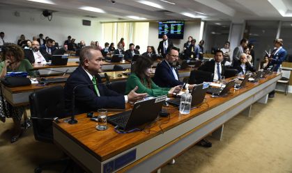 Proposta busca obrigar operadoras a oferecer planos de saúde individuais a clientes