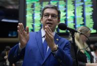 Randolfe completa um ano sem partido, mas perto de voltar ao PT quase 20 anos depois