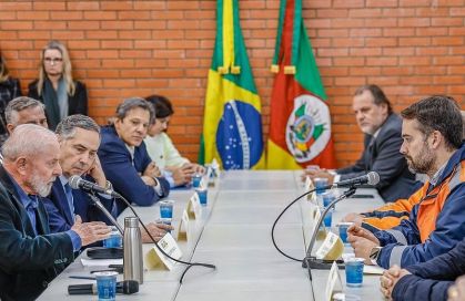 Presidente da República, Luiz Inácio Lula da Silva, durante reunião com o Governador do Rio Grande do Sul, Eduardo Leite. São Leopoldo - RS