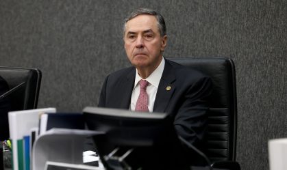 Barroso cita união homoafetiva e diz que alguns temas "não podem depender do processo político majoritário"