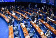 Governistas apresentam destaque para reinserir taxação de blusinhas em projeto de lei